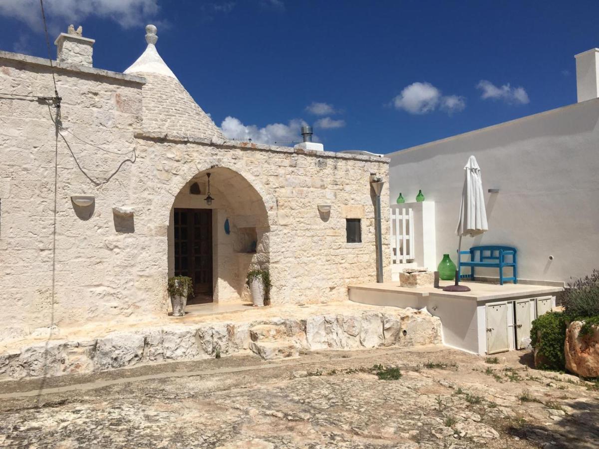 I Trulli Di Mario Villa Cisternino Luaran gambar