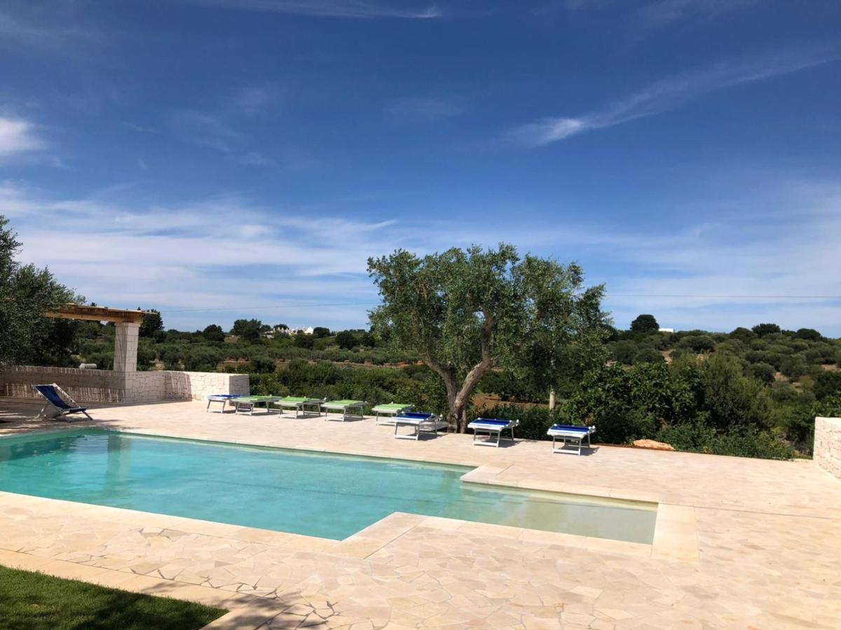 I Trulli Di Mario Villa Cisternino Luaran gambar