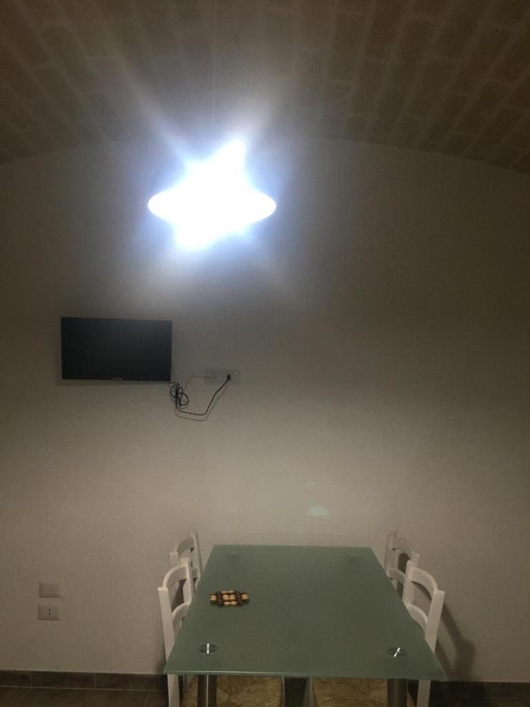 I Trulli Di Mario Villa Cisternino Bilik gambar