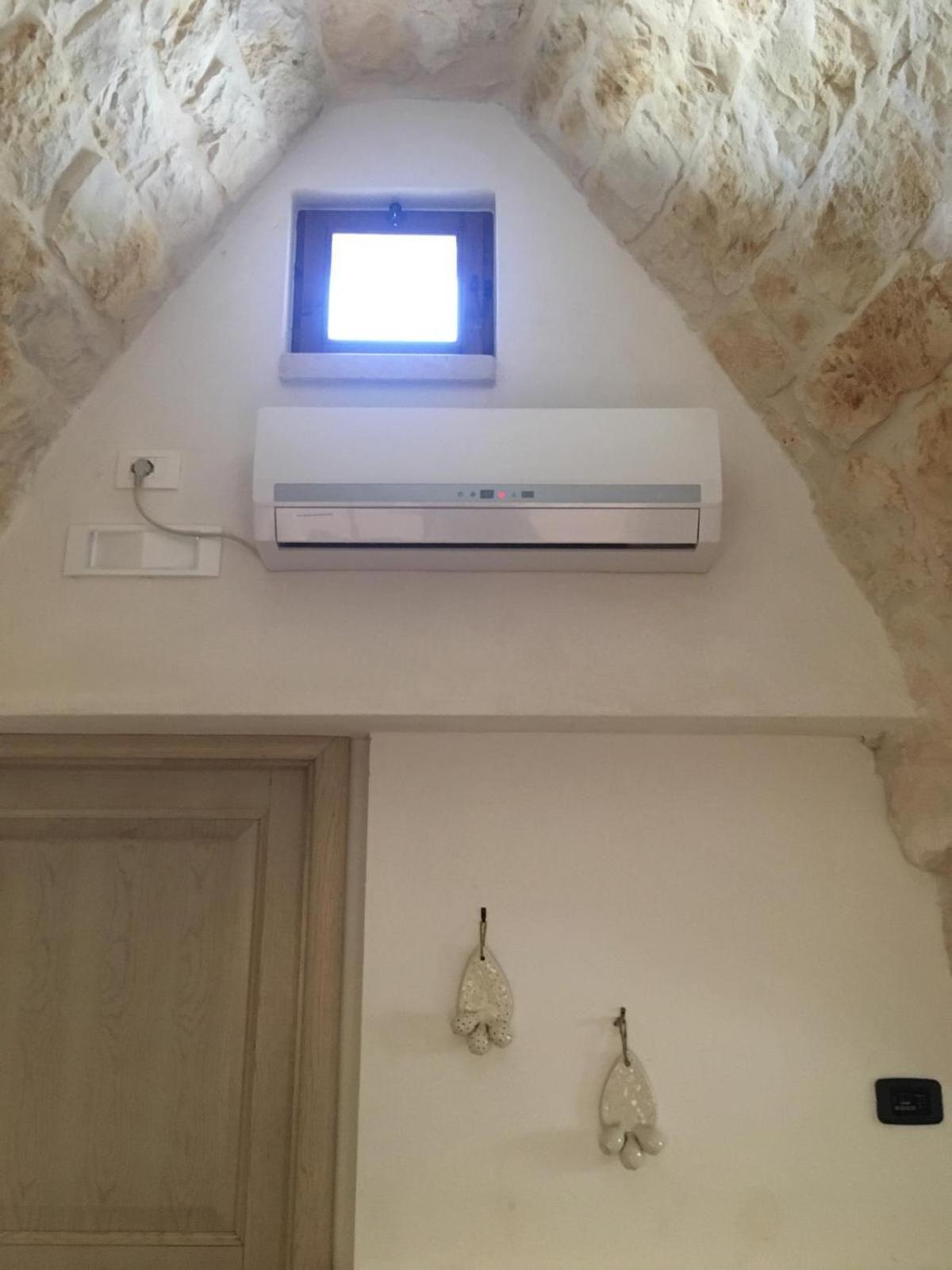 I Trulli Di Mario Villa Cisternino Bilik gambar